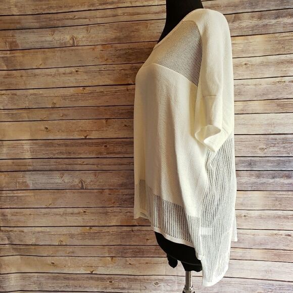 Athleta creme short sleeve workout top - Picture 6 of 6